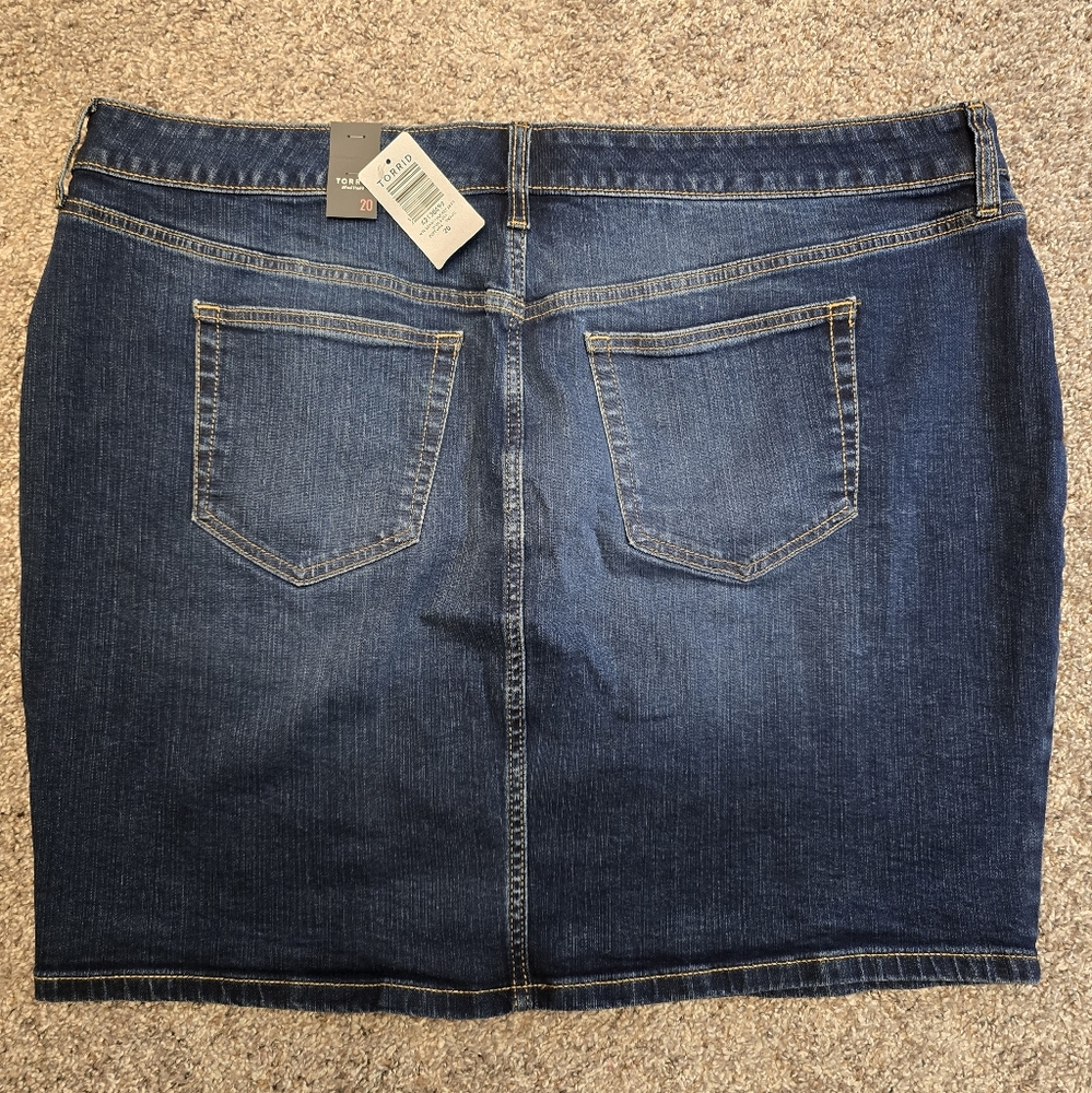 Torrid Mini Denim Skirt, size 20. NWT! - Picture 5 of 7